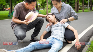 গরমে হিট স্ট্রোক কেন হয়? কীভাবে রক্ষা পাবেন